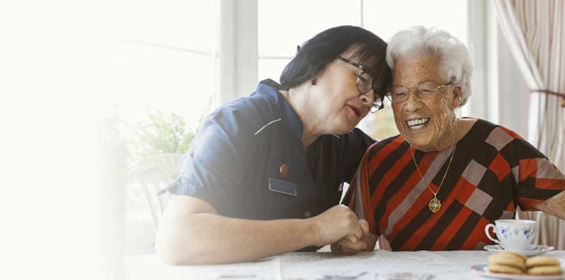 Old lady with nurse.
