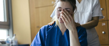 woman-hand-on-her-face