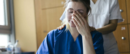 woman-hand-on-her-face